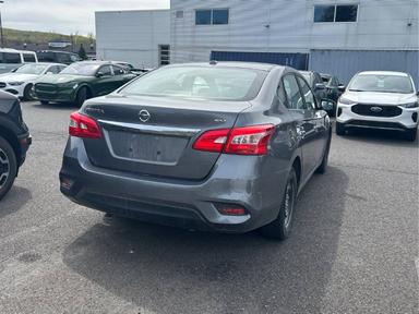 NISSAN Sentra 2018 - Thumbnail 2