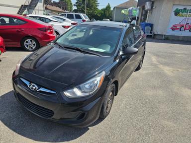 HYUNDAI Accent 2012 - Thumbnail 1