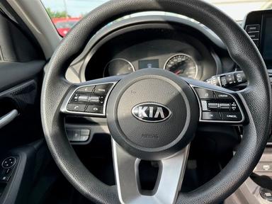 KIA Seltos 2021 - Thumbnail 13