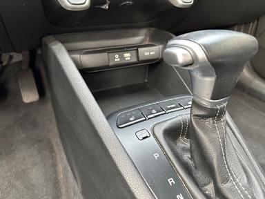 KIA Rio 2020 - Thumbnail 13