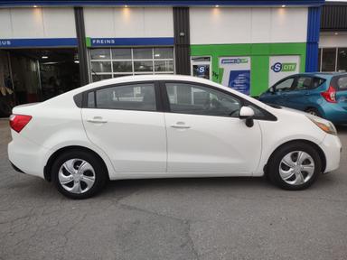 KIA Rio 2013 - Thumbnail 4