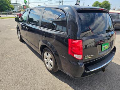 DODGE Grand Caravan 2019 - Thumbnail 3