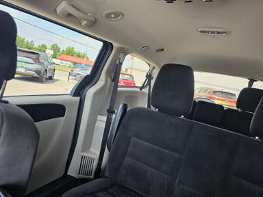 DODGE Grand Caravan 2019 - Thumbnail 14