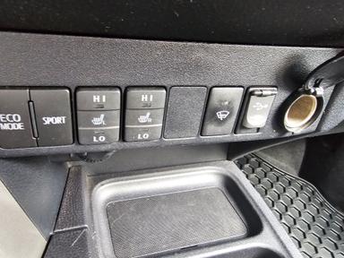 TOYOTA RAV4 2018 - Thumbnail 10